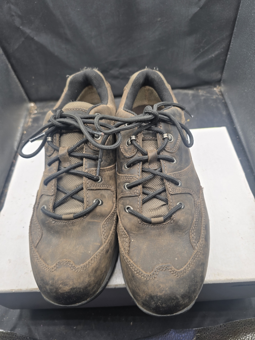 RedHead Men's Brown Lace-Up Hiking Shoes with Black Laces